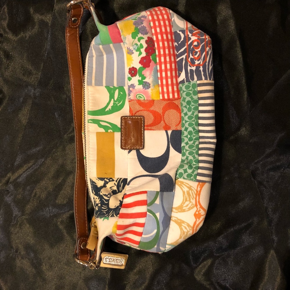 Coach - Picture 2 of 5